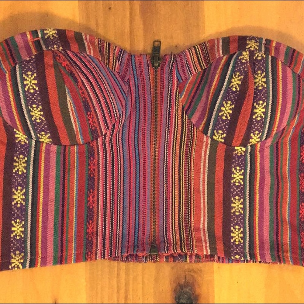 Forever 21 Cropped Strapless Top Peruvian Print